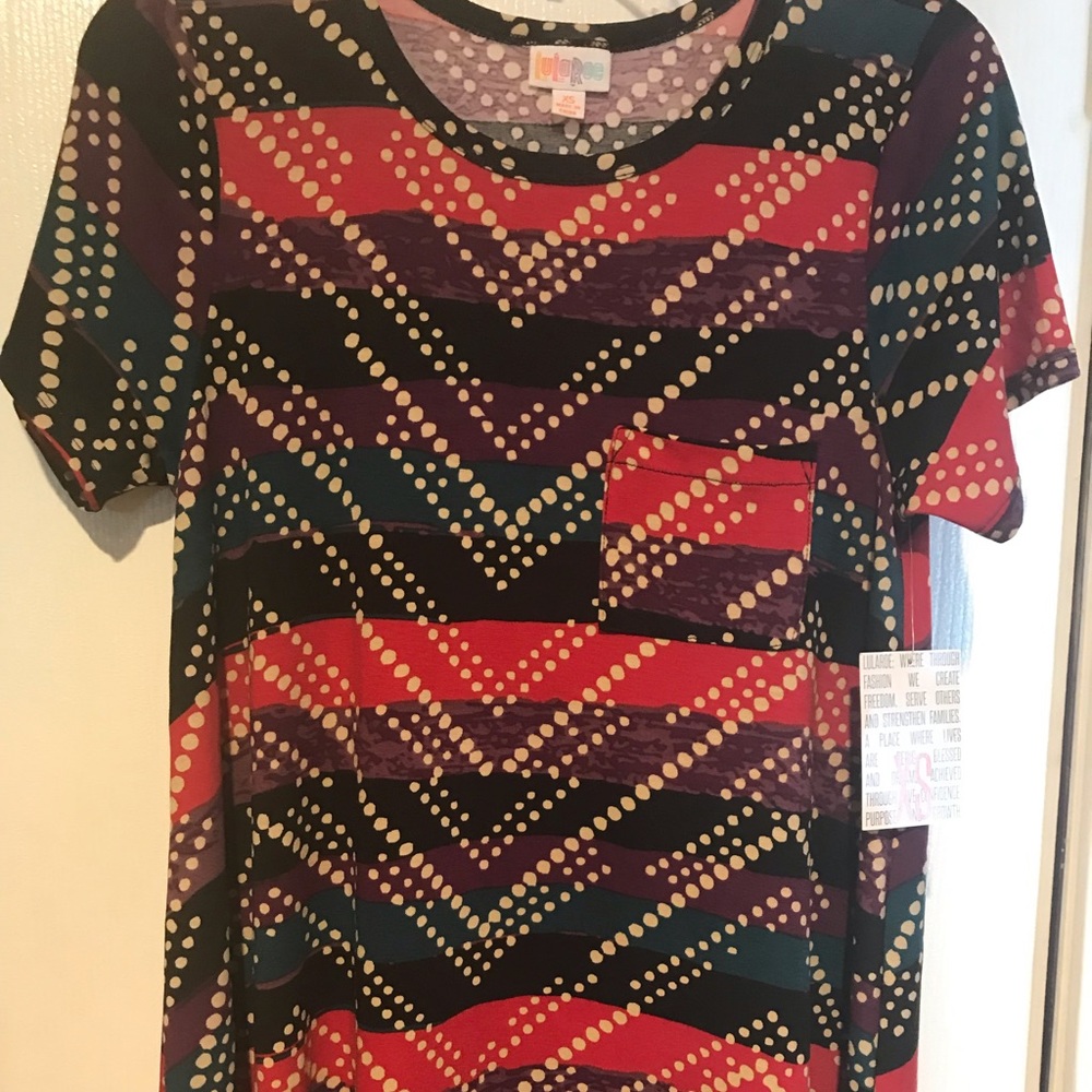 5/$12. LulaRoe Carly XS